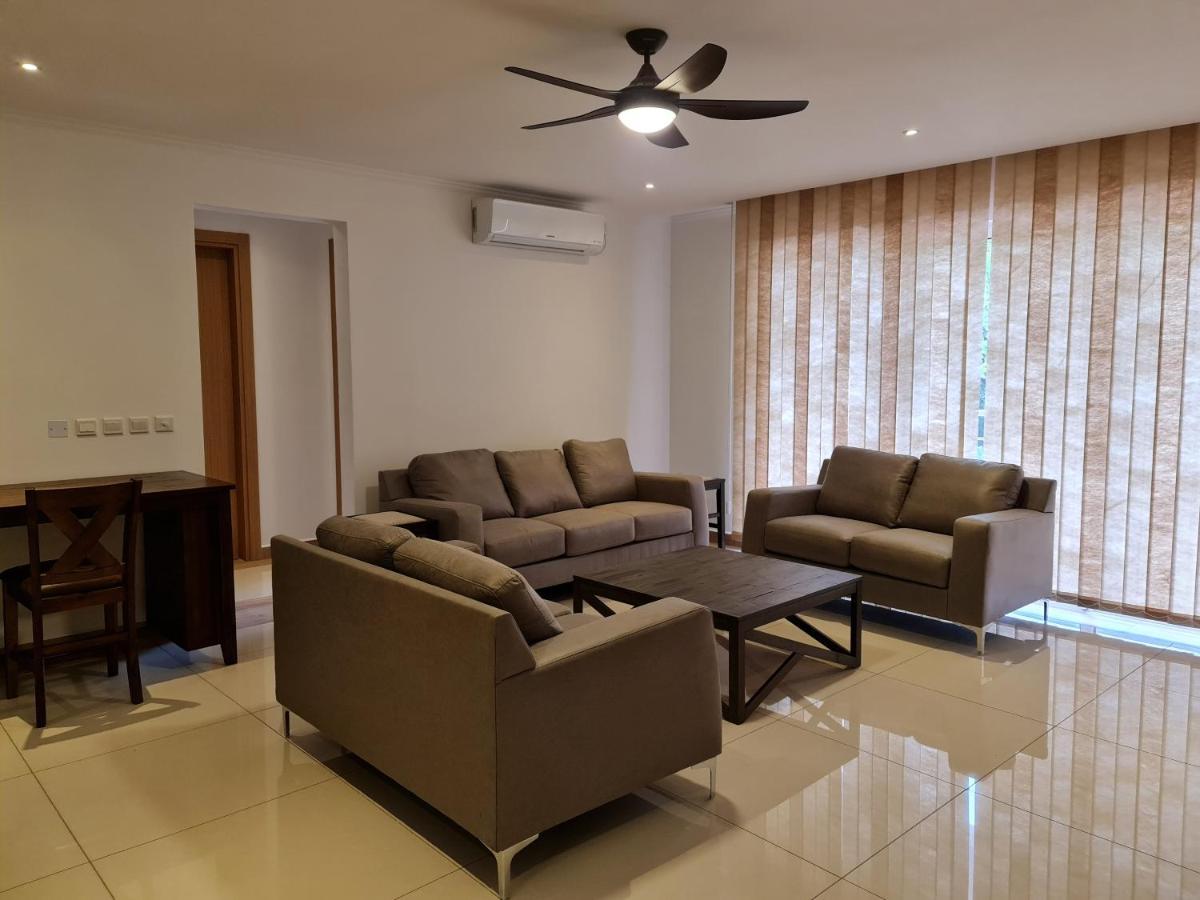 Royale Suites By Arc Royal Luxury Apts 앙스 로얄 외부 사진