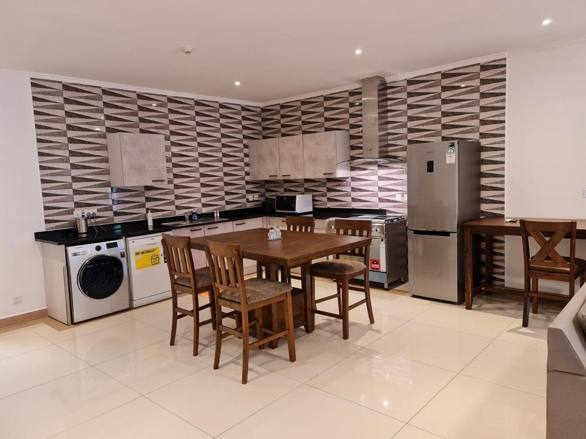Royale Suites By Arc Royal Luxury Apts 앙스 로얄 외부 사진