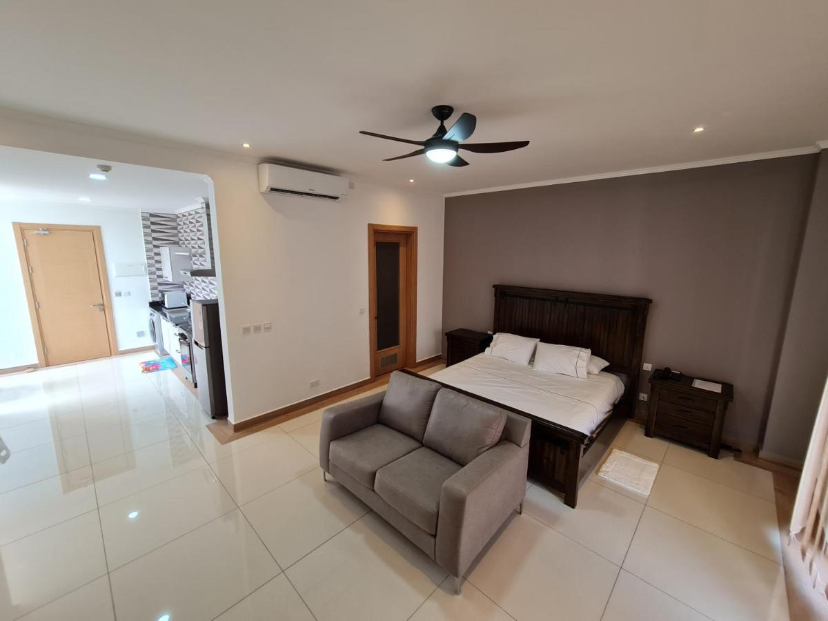 Royale Suites By Arc Royal Luxury Apts 앙스 로얄 외부 사진