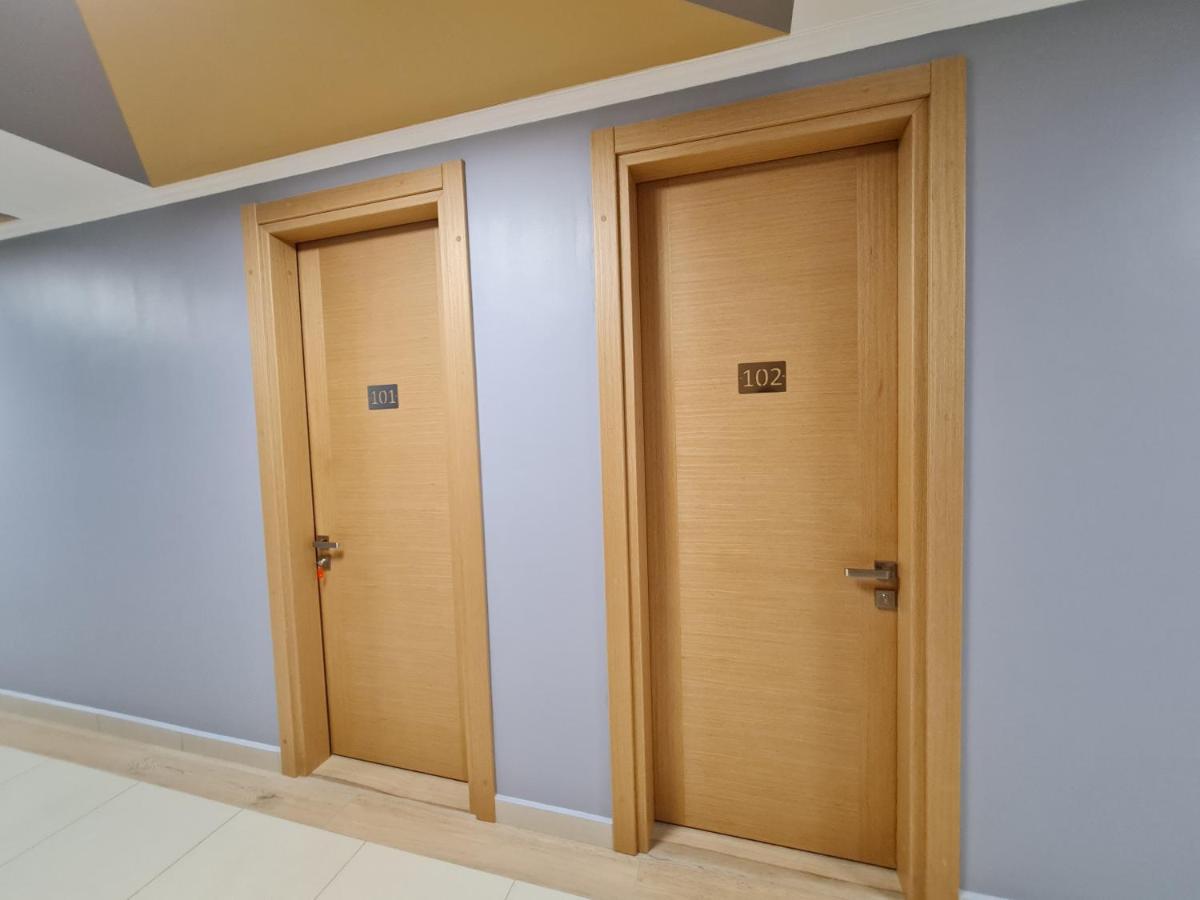 Royale Suites By Arc Royal Luxury Apts 앙스 로얄 외부 사진